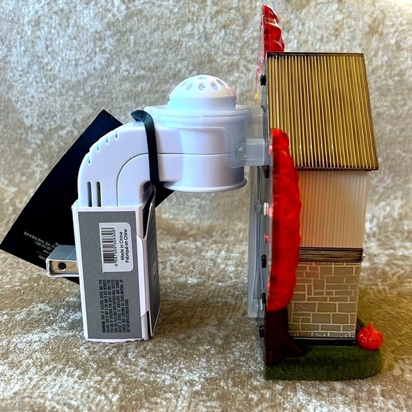 Brand New Bath & Body Works Wallflower Plug Diffuser Fall Leaves Projector Home - Picture 7 of 10